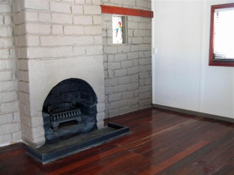 12 Watts Street, Wandering WA 6308