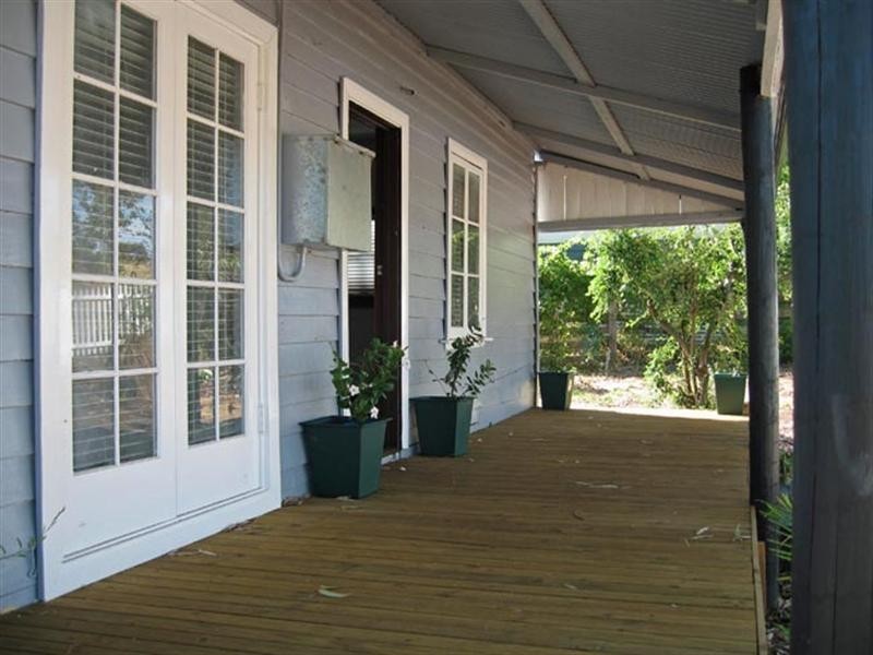 12 Watts Street, Wandering WA 6308