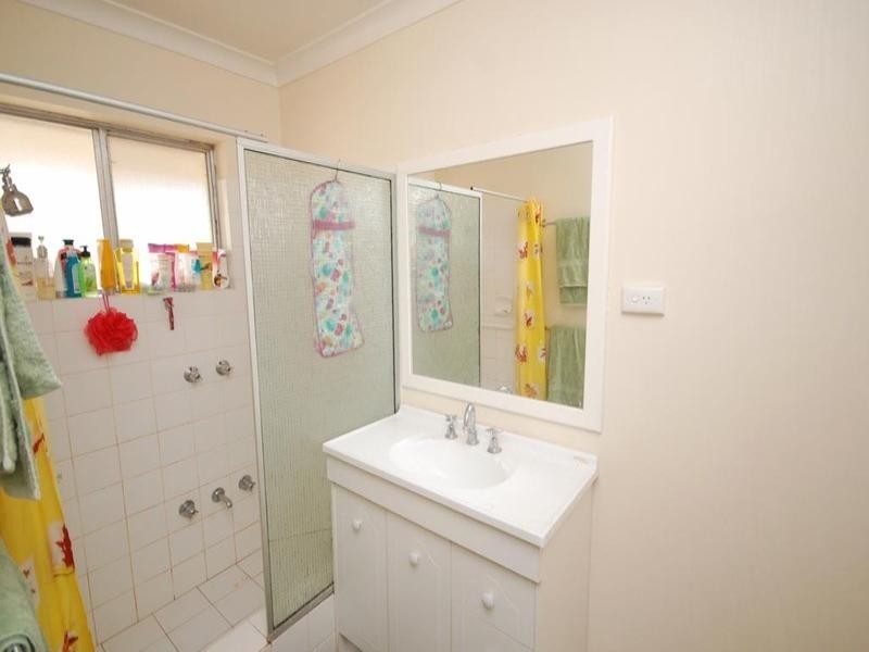 1B Sydney Hall Way, Narrogin WA 6312