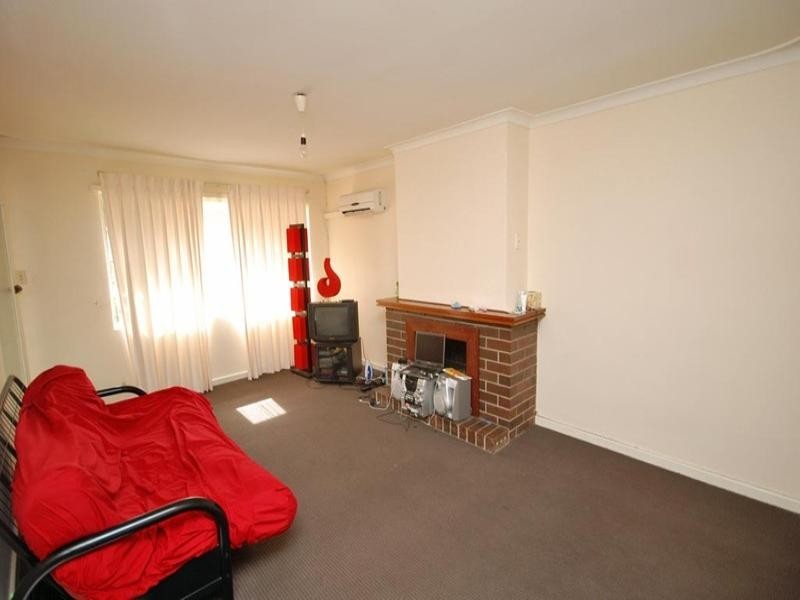 1B Sydney Hall Way, Narrogin WA 6312