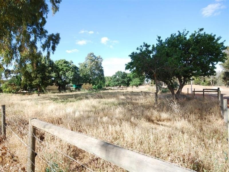 Lot F Rosselloty Street, Williams WA 6391