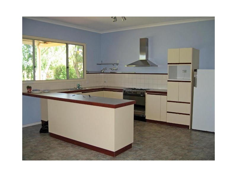 18 Hansard Street, Narrogin WA 6312