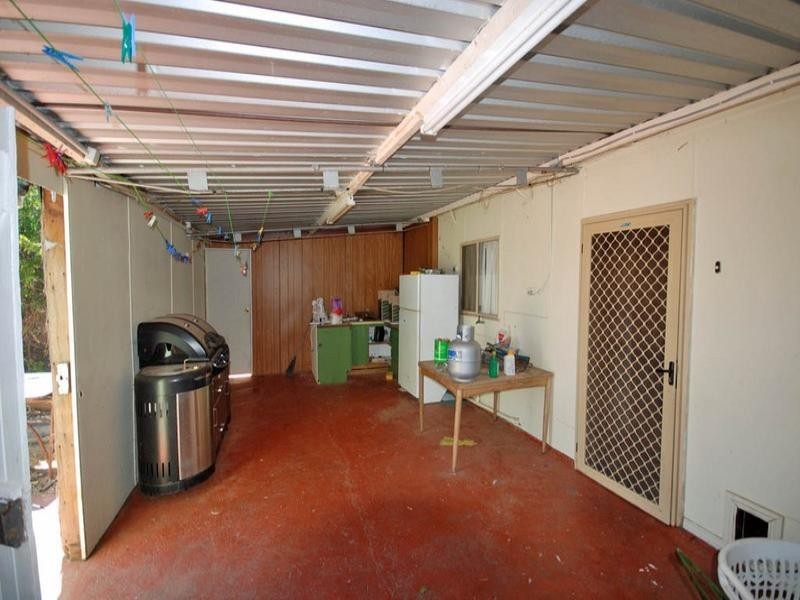 13 Dickens Street, Pingelly WA 6308