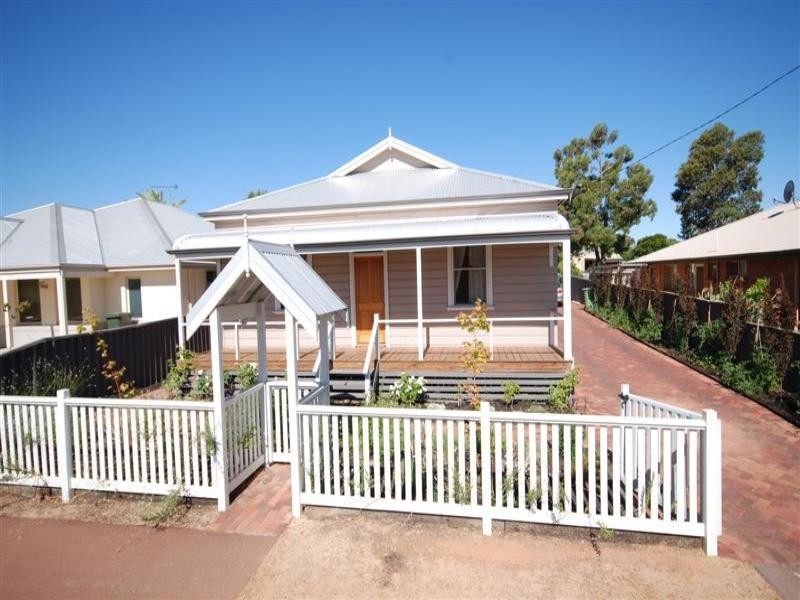 35 Havelock Street, Narrogin WA 6312