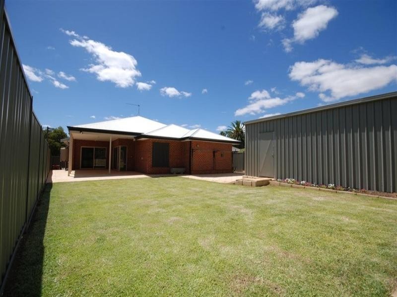 16 Glyde Street, Narrogin WA 6312