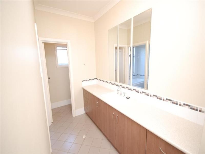 16 Glyde Street, Narrogin WA 6312