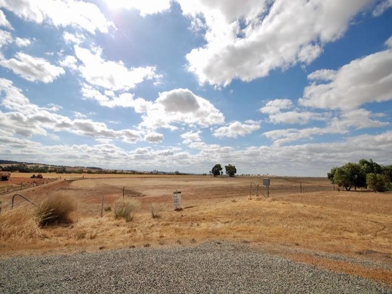 102 Pingelly Heights Road, Pingelly WA 6308