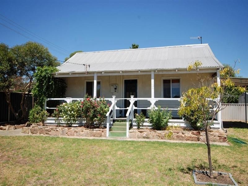 33 Johnstone Street, Boddington WA 6390