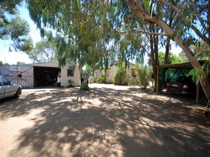 21 Sewell Street, Yealering WA 6372