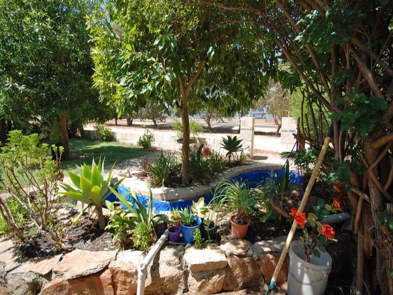 21 Sewell Street, Yealering WA 6372