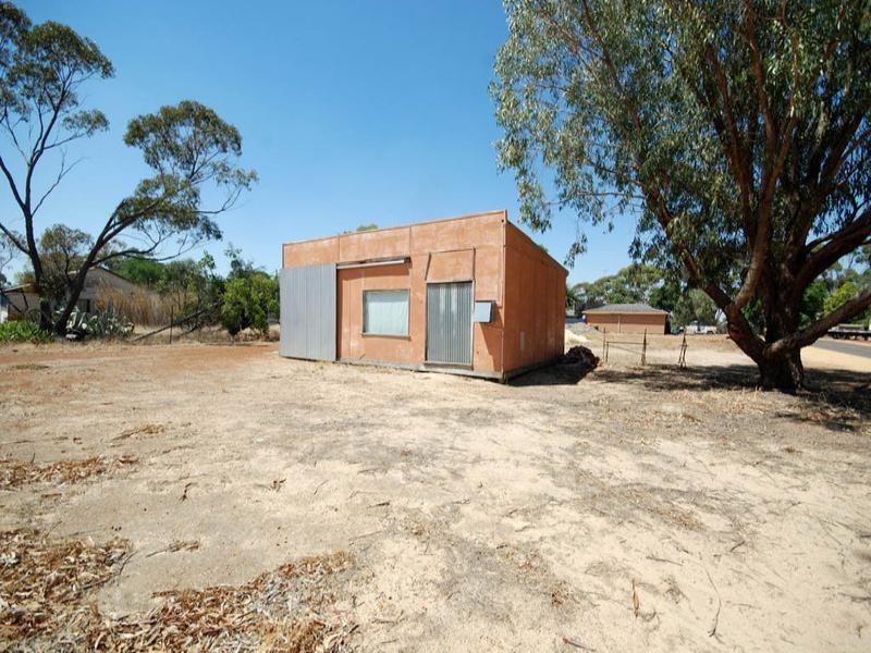 30 Roberts Street, Yealering WA 6372