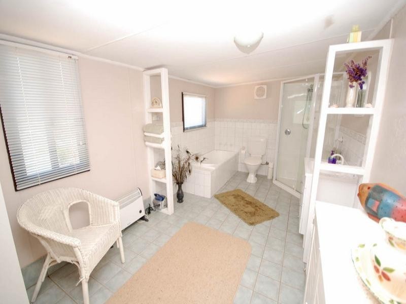 25 Hotham Street, Popanyinning WA 6309