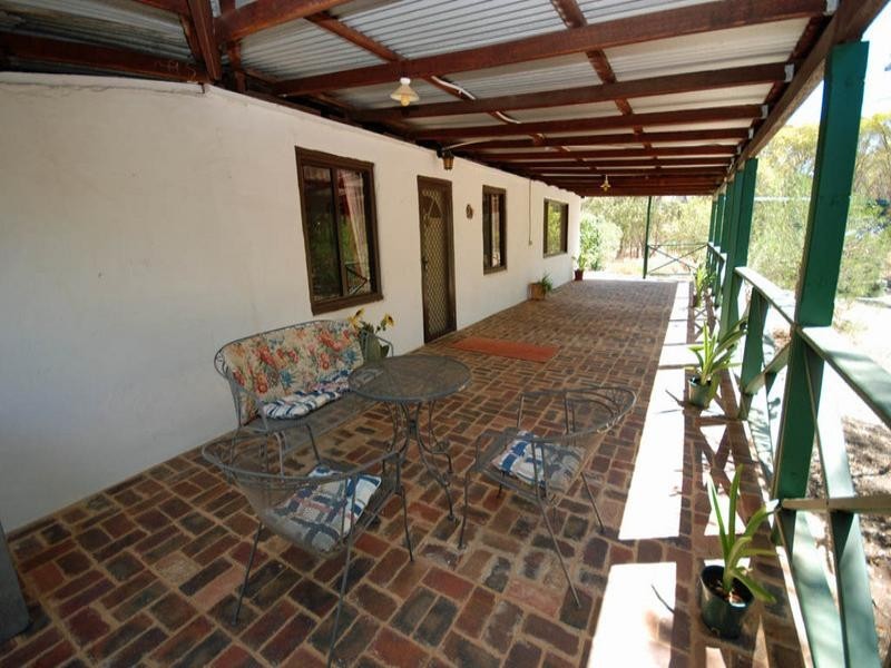 25 Hotham Street, Popanyinning WA 6309