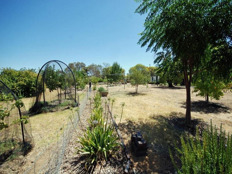 25 Hotham Street, Popanyinning WA 6309