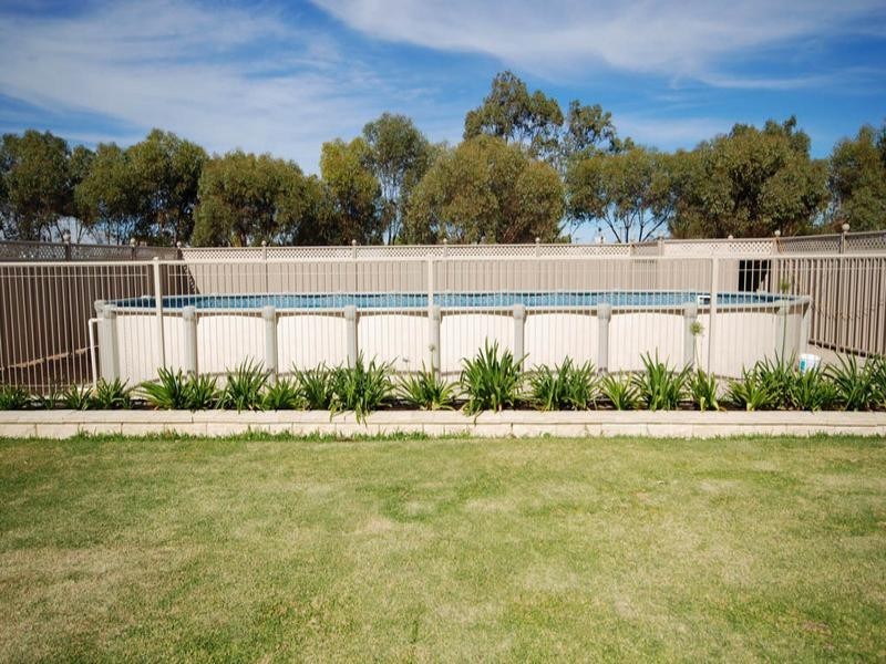 11 Dellar Street, Narrogin WA 6312