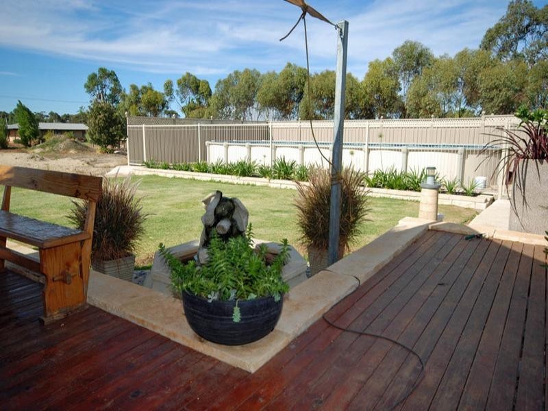11 Dellar Street, Narrogin WA 6312