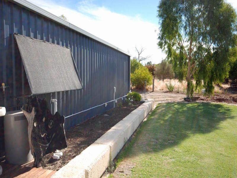 11 Dellar Street, Narrogin WA 6312