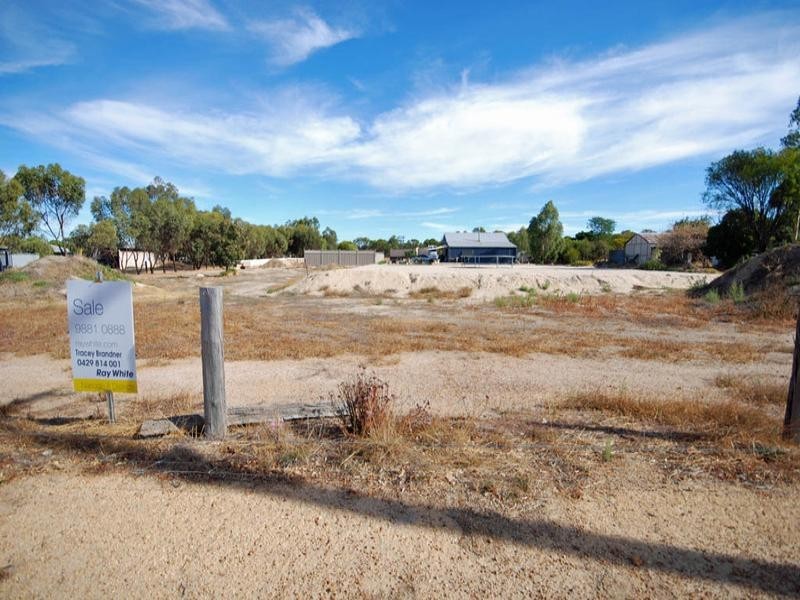 11 Dellar Street, Narrogin WA 6312