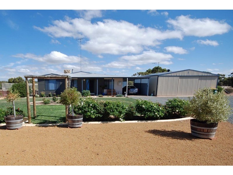 26 Curlew Way, Wickepin WA 6370