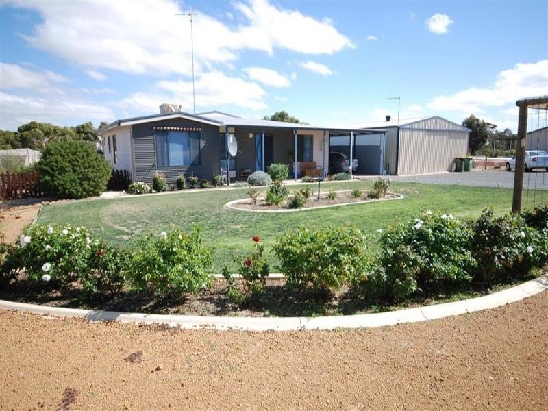 26 Curlew Way, Wickepin WA 6370