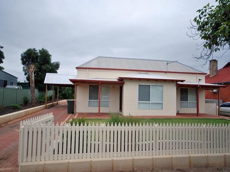 38 Doney Street, Narrogin WA 6312