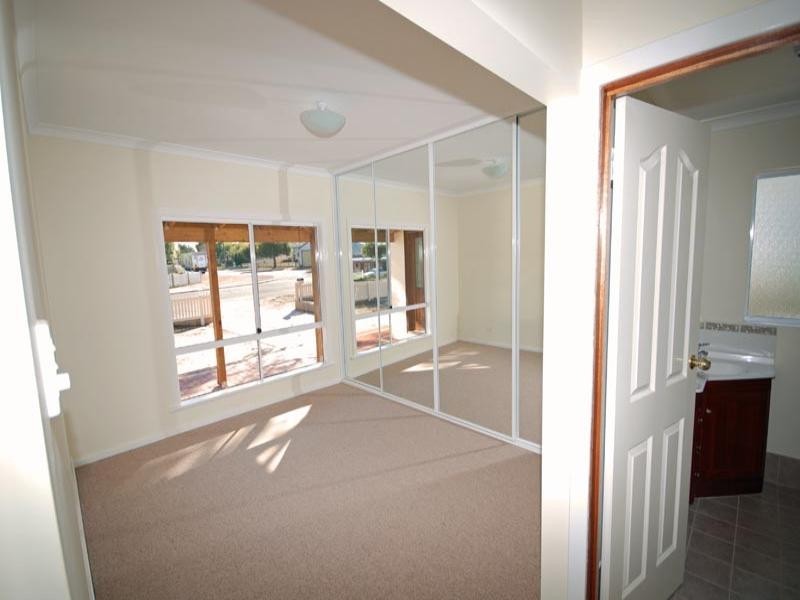 38 Doney Street, Narrogin WA 6312