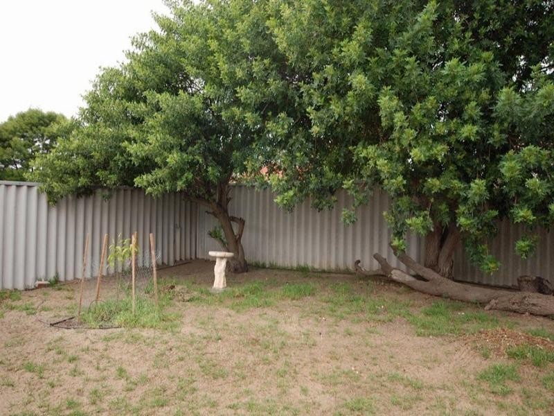 11 Ashworth Crescent, Narrogin WA 6312