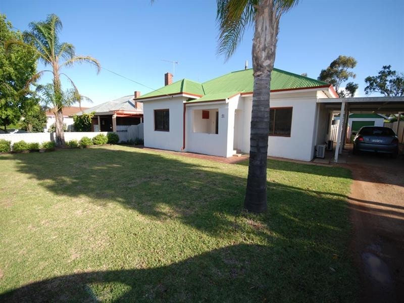 51 Ensign Street, Narrogin WA 6312