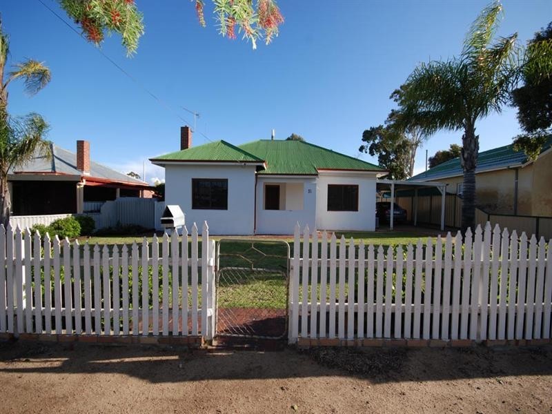 51 Ensign Street, Narrogin WA 6312