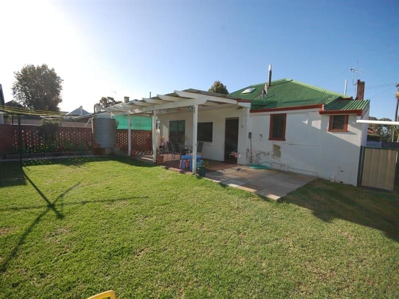 51 Ensign Street, Narrogin WA 6312