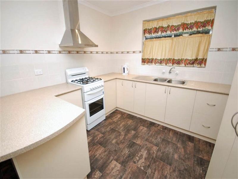 11 Hough Street, Narrogin WA 6312