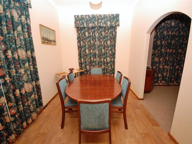 2 Hough Street, Narrogin WA 6312