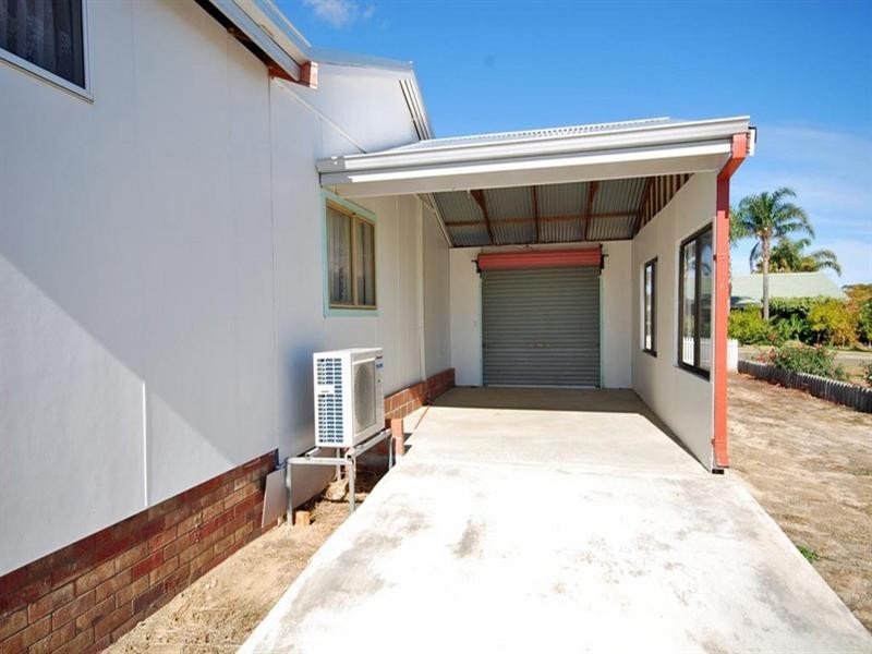 65 Grant Street, Narrogin WA 6312