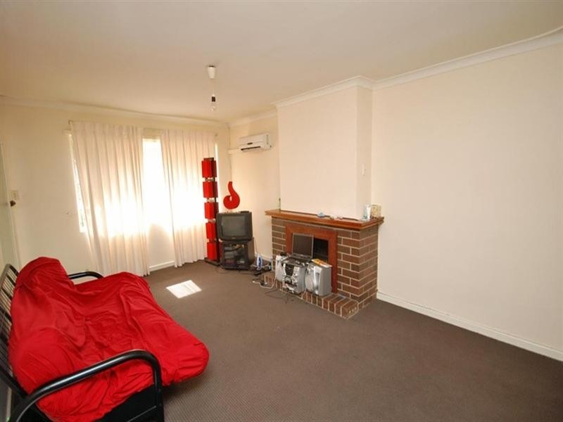 1B Sydney Hall Way, Narrogin WA 6312