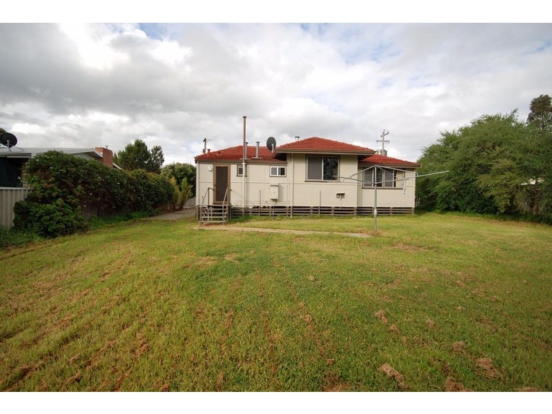 11 Dale Street, Narrogin WA 6312