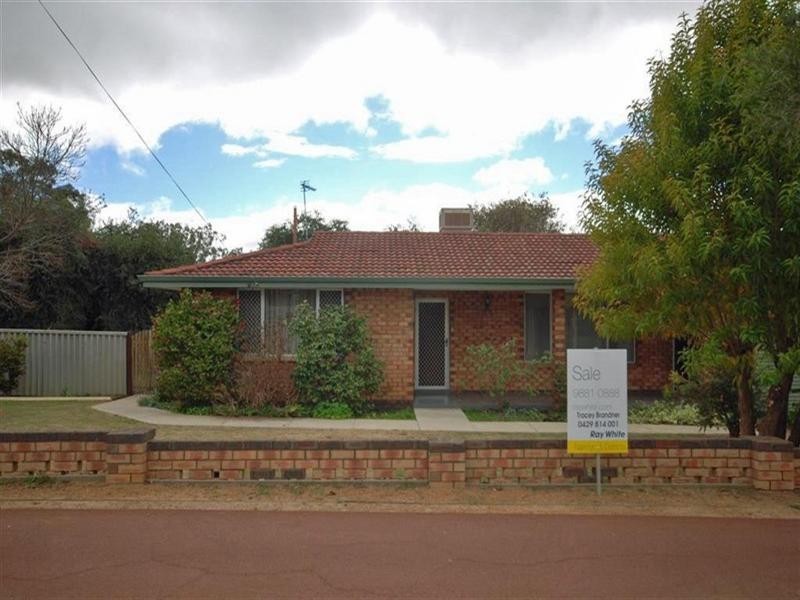 2B Lock Street, Narrogin WA 6312