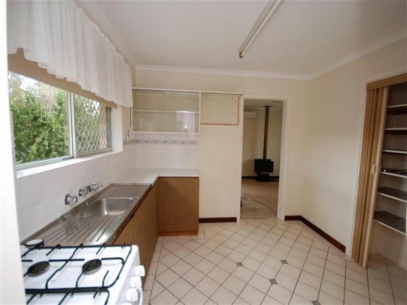 2B Lock Street, Narrogin WA 6312