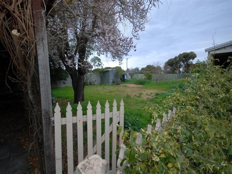 15 May Street, Narrogin WA 6312