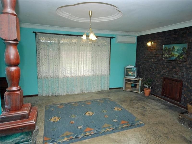 9 Narrakine Road, Narrogin WA 6312