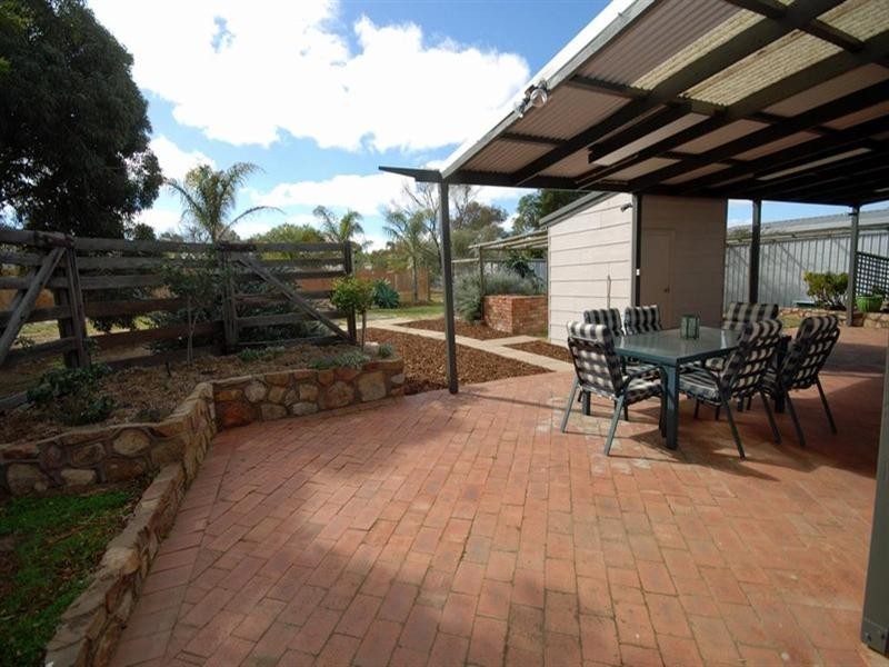 50 Furnival Street, Narrogin WA 6312