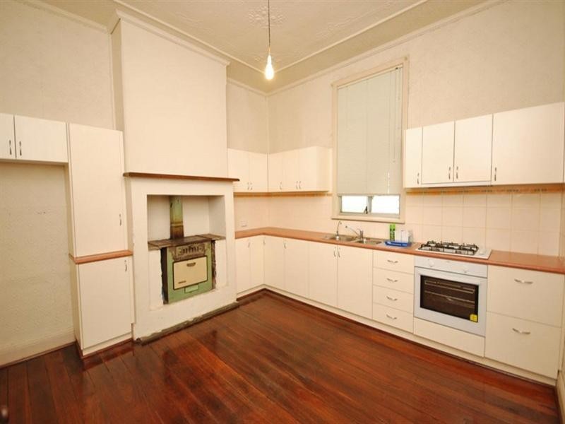 8 Grant Street, Narrogin WA 6312