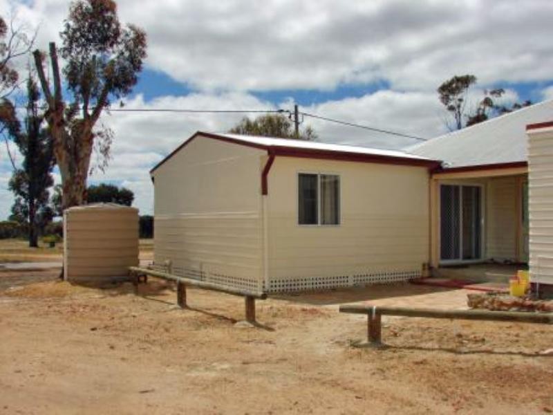 Oasis Hotel, Harrismith WA 6361