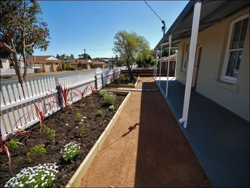 25 Doney Street, Narrogin WA 6312