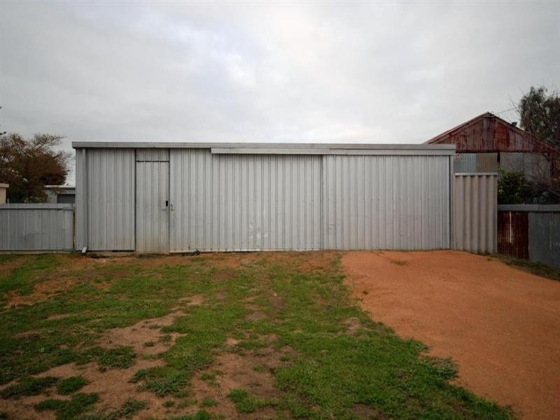 25 Doney Street, Narrogin WA 6312