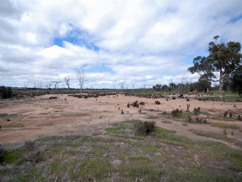 Lot 2558 Great Southern Highway, Highbury WA 6313