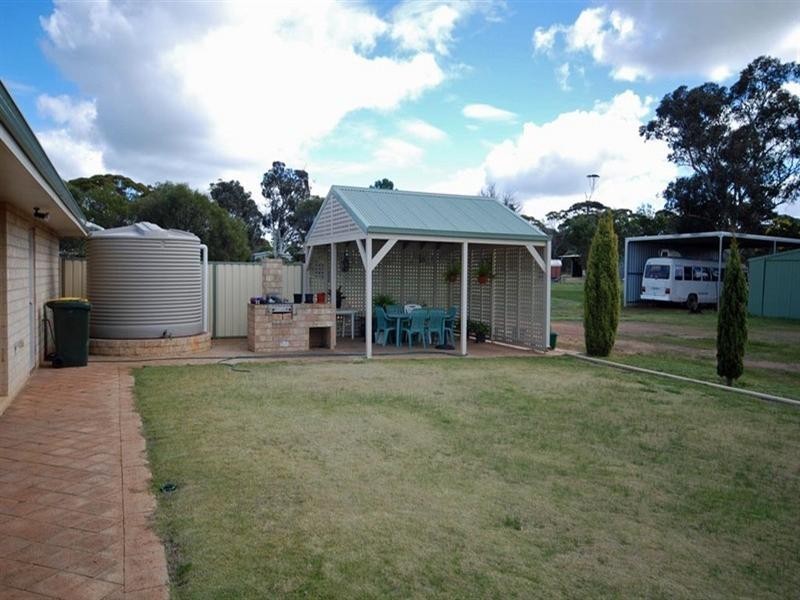 19 Sirdar Street, Wagin WA 6315