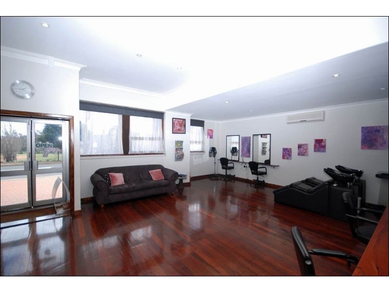 34 Albany Highway, Williams WA 6391