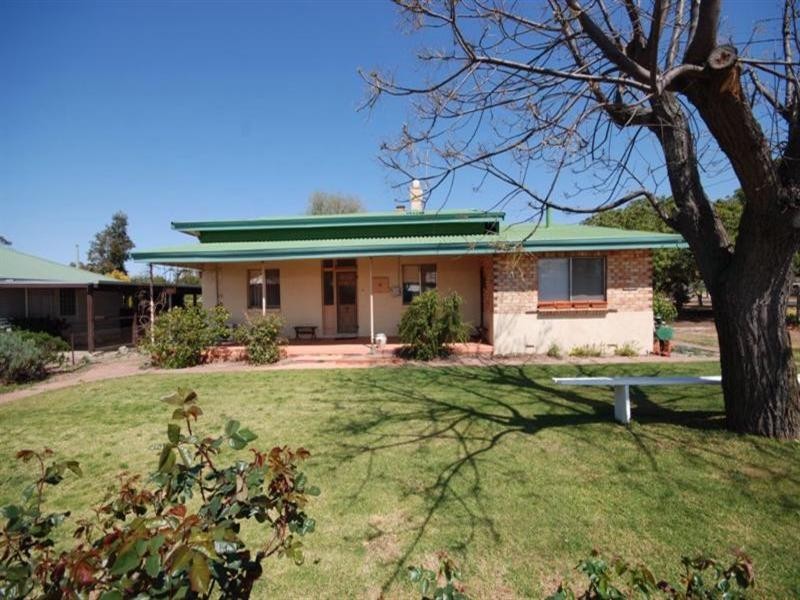 9 Fathom Street, Narrogin WA 6312