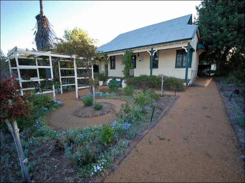 15 Furnival Street, Narrogin WA 6312