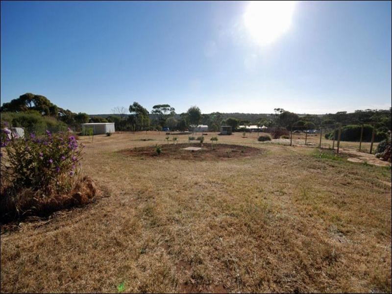 272 Bullara Street, Cuballing WA 6311